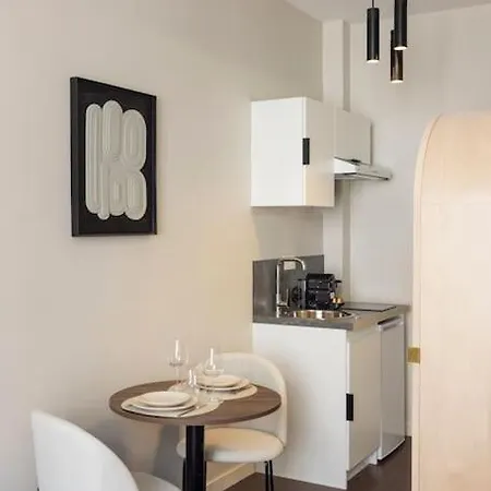 Serenity Spot 5 Minutes Away From Paris Apartment *